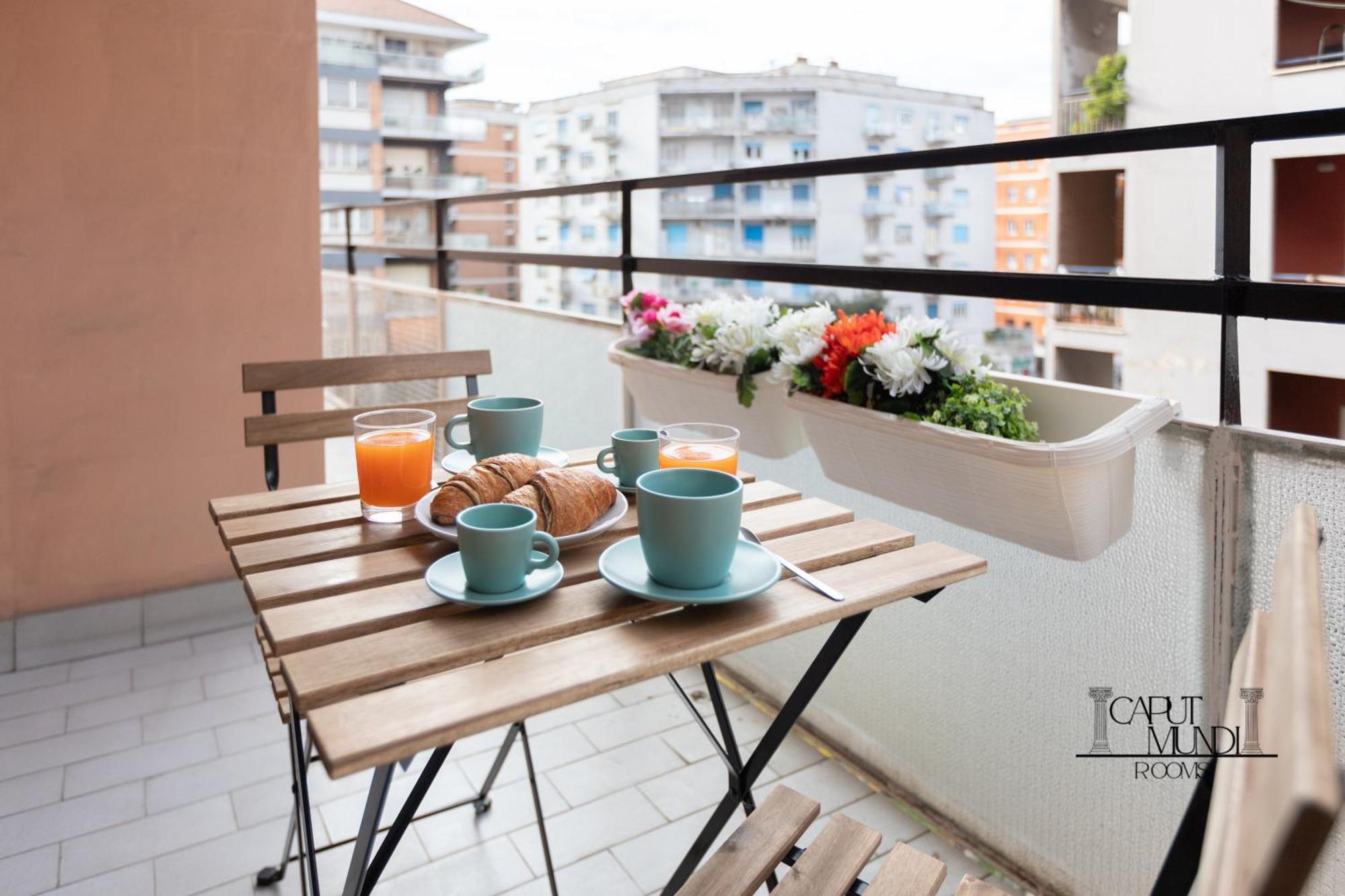 Caput Mundi Rooms - 100Mt To Metro A, Terrace, A-C, 15 Min To Center Roma Dış mekan fotoğraf